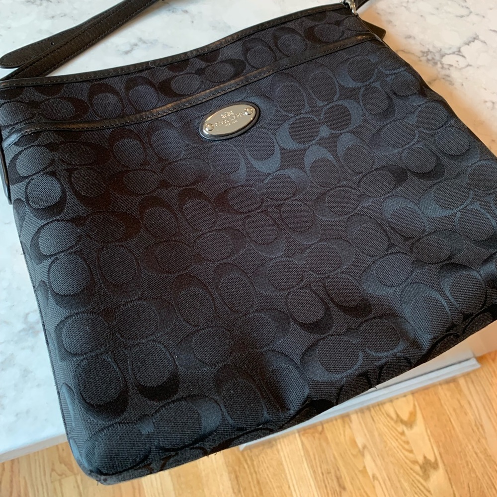 Signature C Black Coach purse